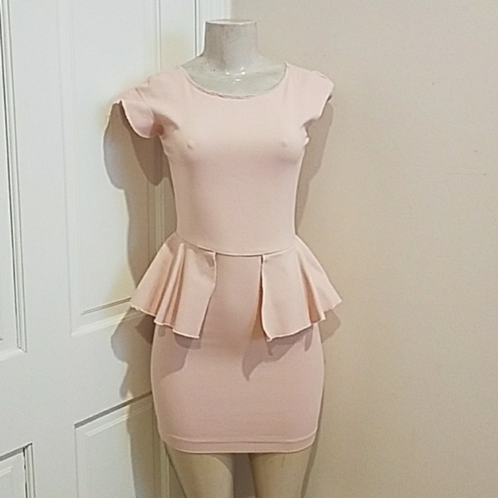 Zara pink dress size small.